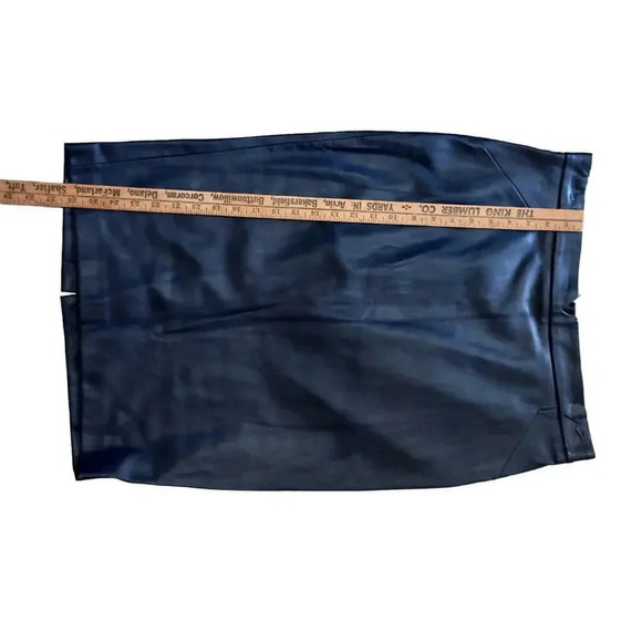 Zara Women's Black Leather Straight & Pencil Skirt Size Large - Picture 2 of 8